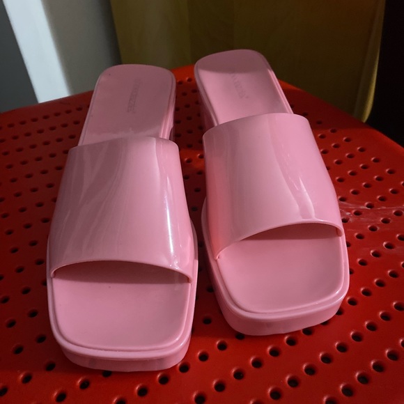 Bright Pink wedges - Picture 2 of 5